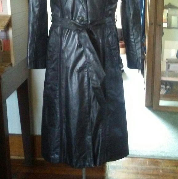Vintage Montgomery Ward Tannery Black Leather Long Coat/Recently Dry Cleaned - Picture 2 of 8